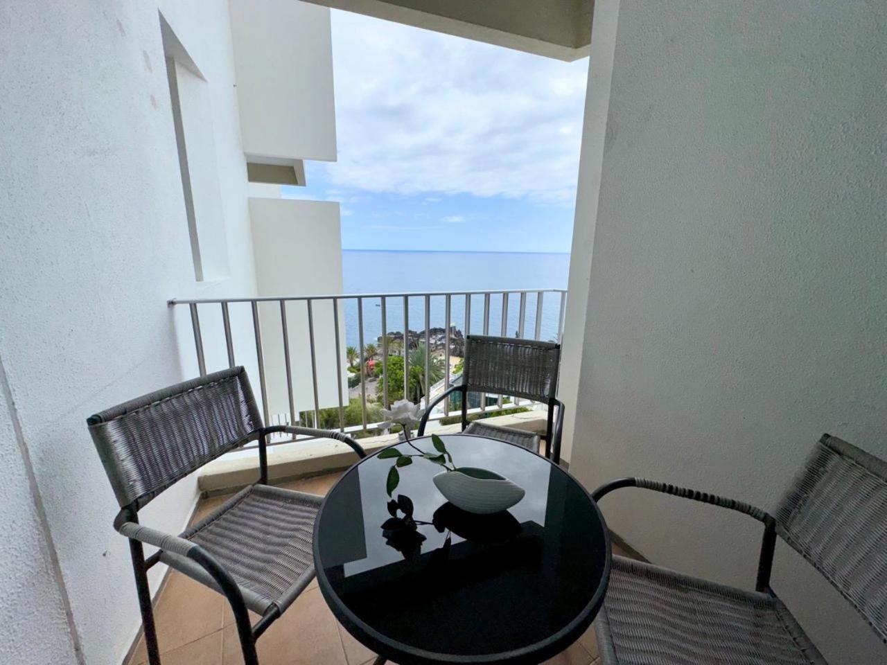 Apartamentos Do Mar Funchal Exterior photo